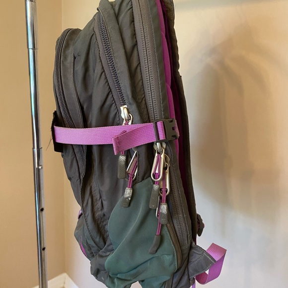 North Face Backpack - Picture 3 of 4